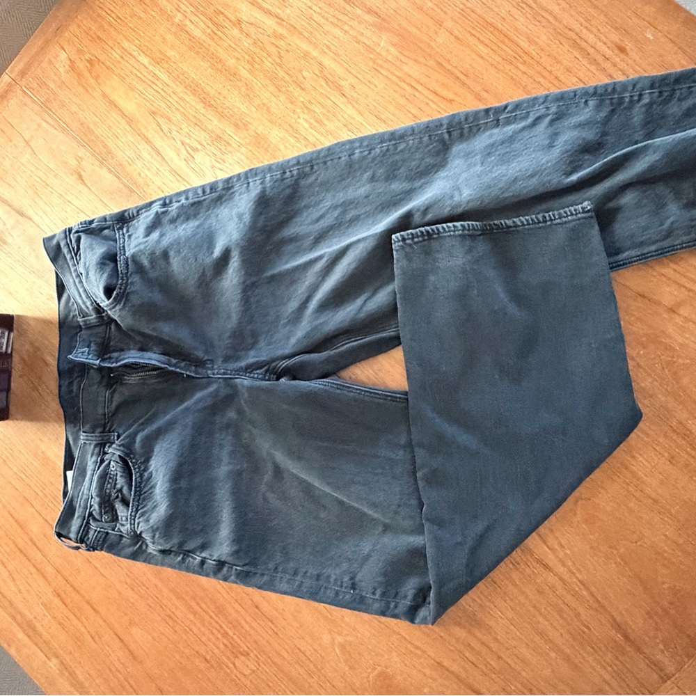 American Eagle Outfitters Women's Dark Gray Straight Leg Jeans